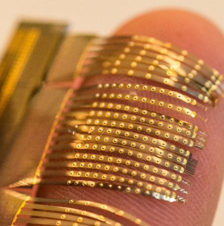An artificial skin equiped with tactile sensor arrays